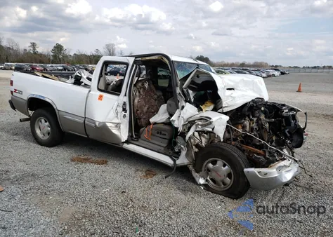 2000 GMC New Sierra K1500 from USA, damaged, VIN 1GTEK19T1YE393668